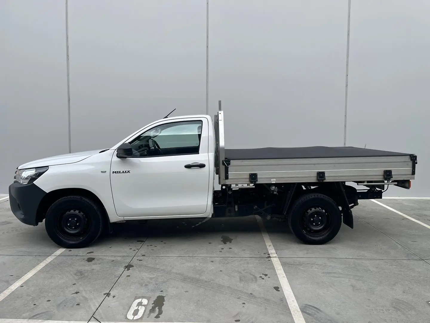 2018 Toyota Hilux Gallery Image 20