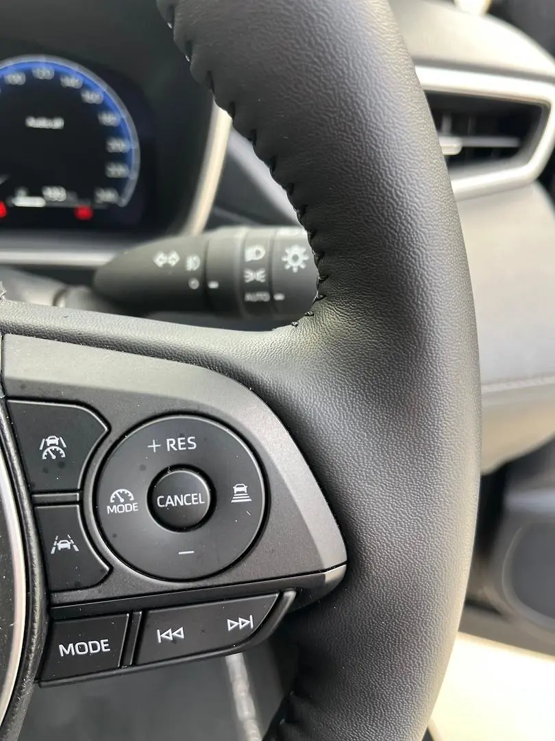 2025 Toyota Corolla Cross Gallery Image 24