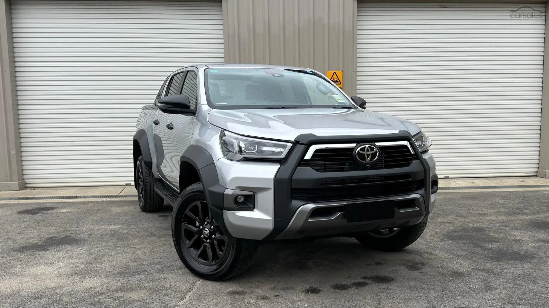 2024 Toyota Hilux Image 1