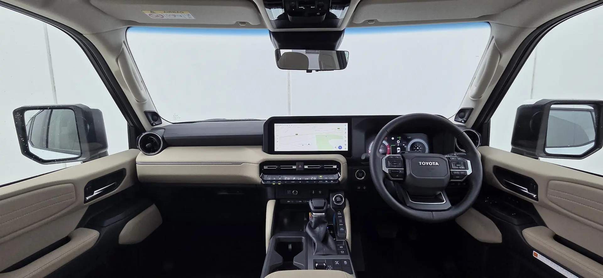 2025 Toyota Landcruiser Prado Gallery Image 18