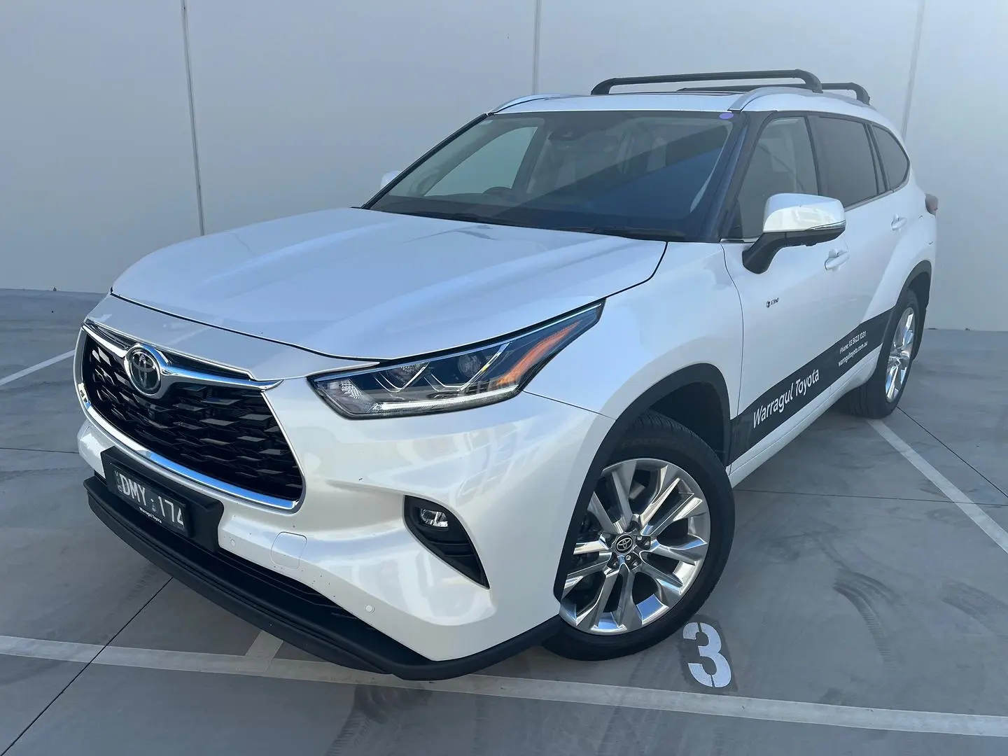 2025 Toyota Kluger Gallery Image 3