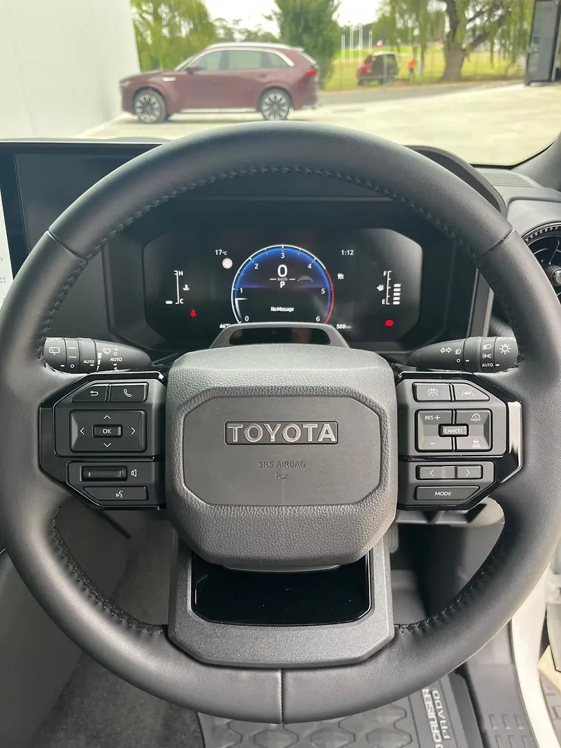 2025 Toyota Landcruiser Prado Gallery Image 20