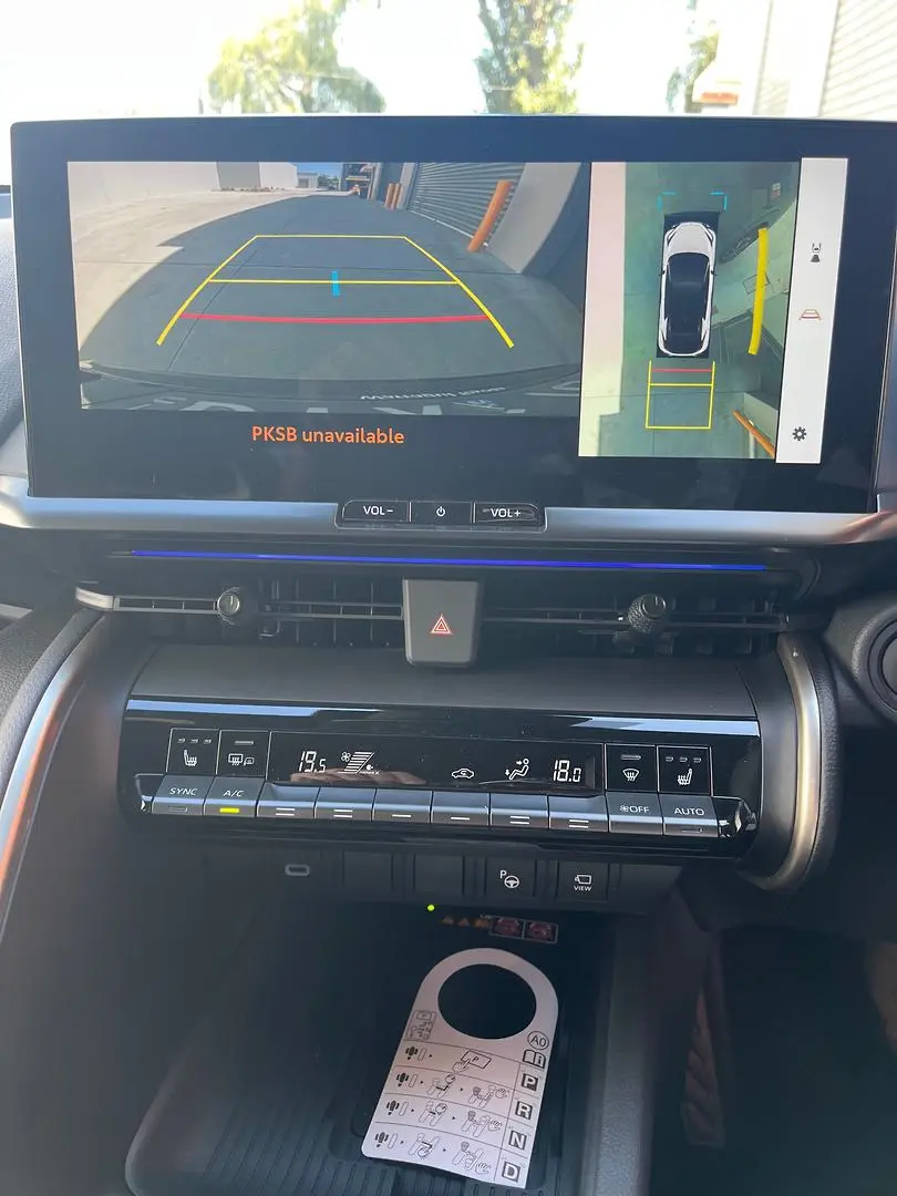 2025 Toyota C-HR Gallery Image 19