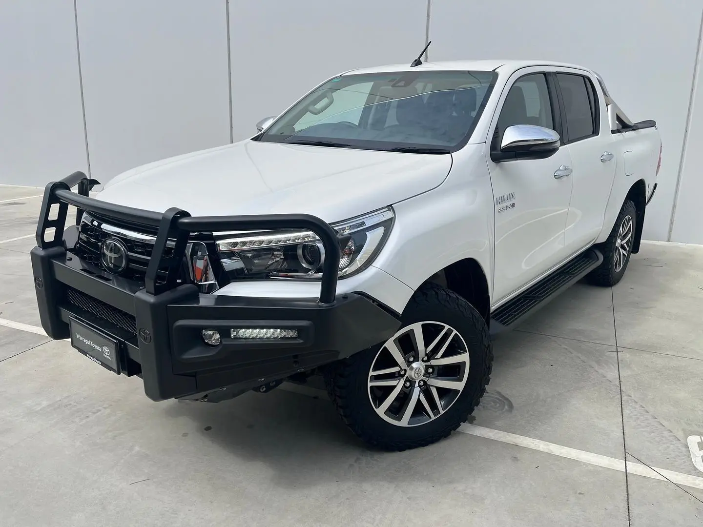 2019 Toyota Hilux Gallery Image 3