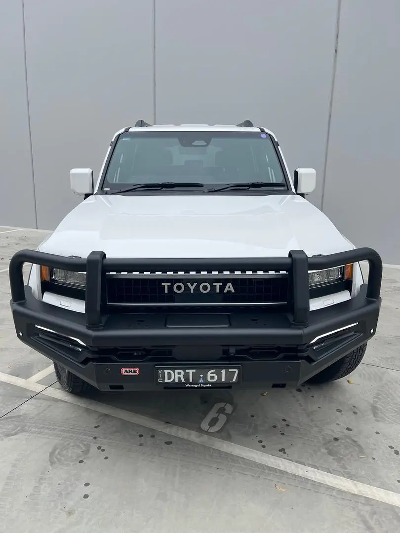 2025 Toyota Landcruiser Prado Gallery Image 2