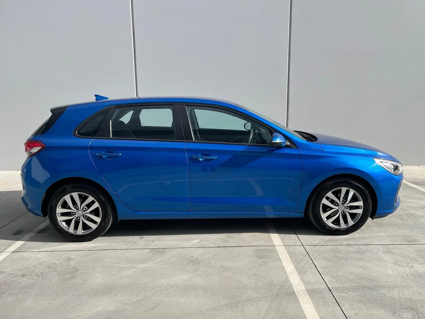 2018 Hyundai i30 Gallery Image 13