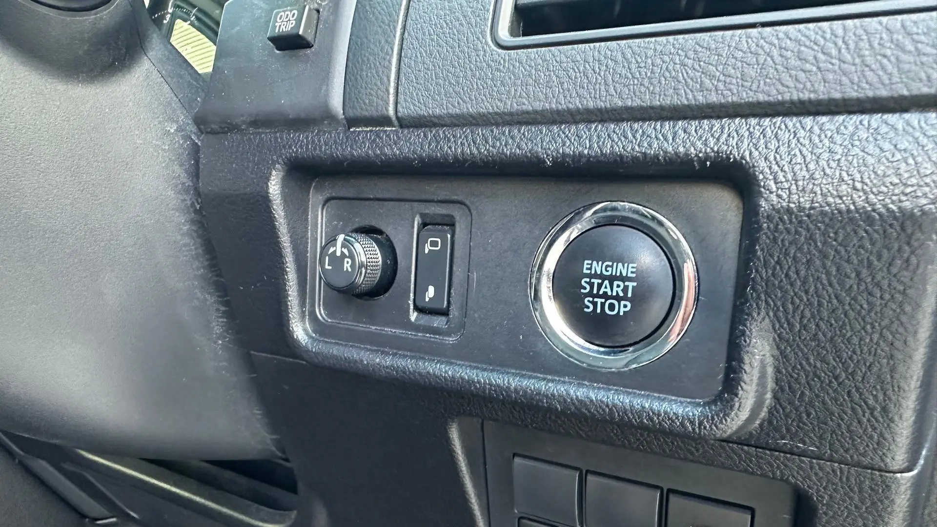 2019 Toyota Landcruiser Prado Gallery Image 23