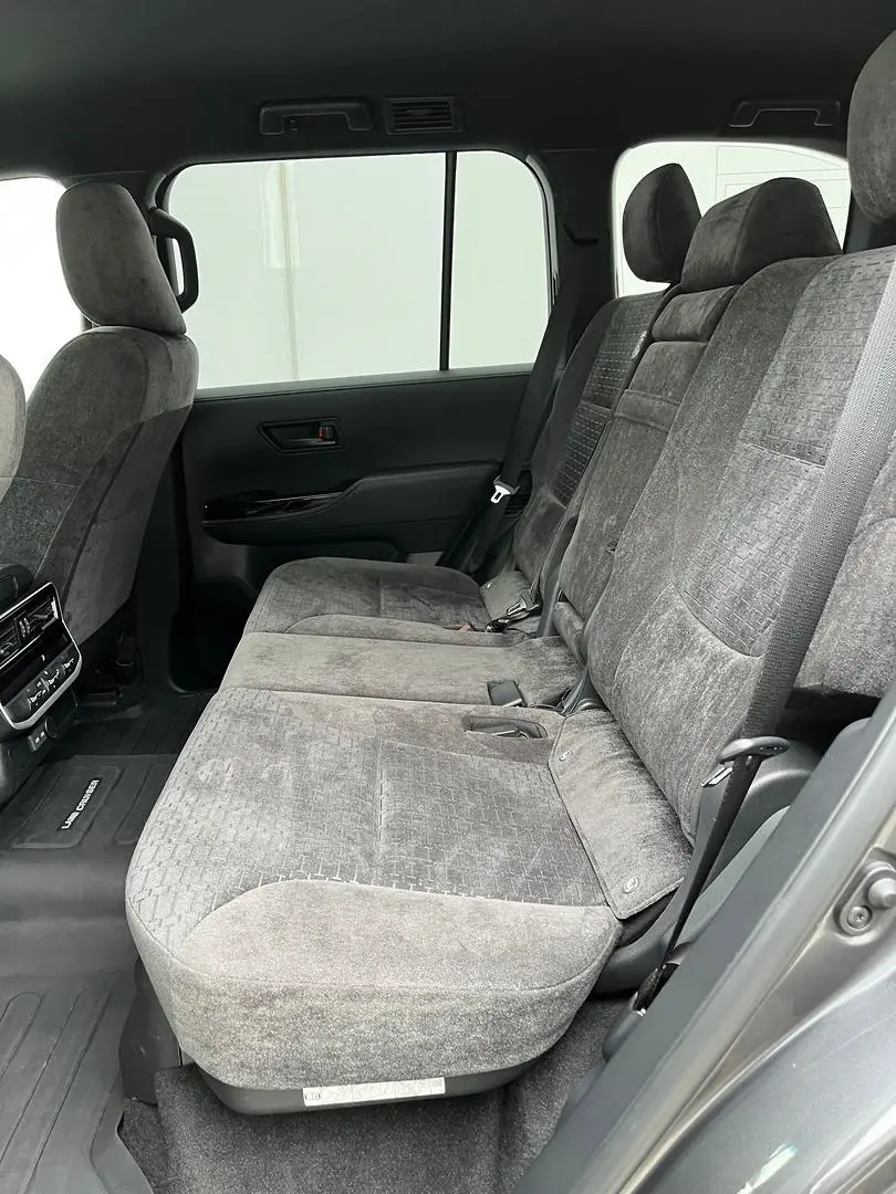2025 Toyota Landcruiser Gallery Image 9