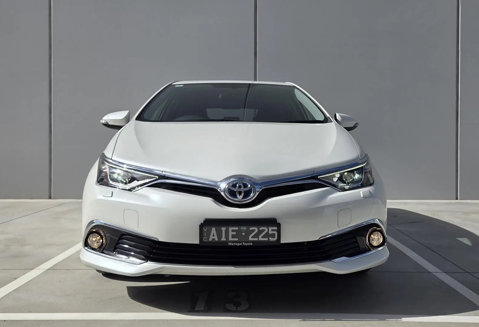 2016 Toyota Corolla Gallery Image 2