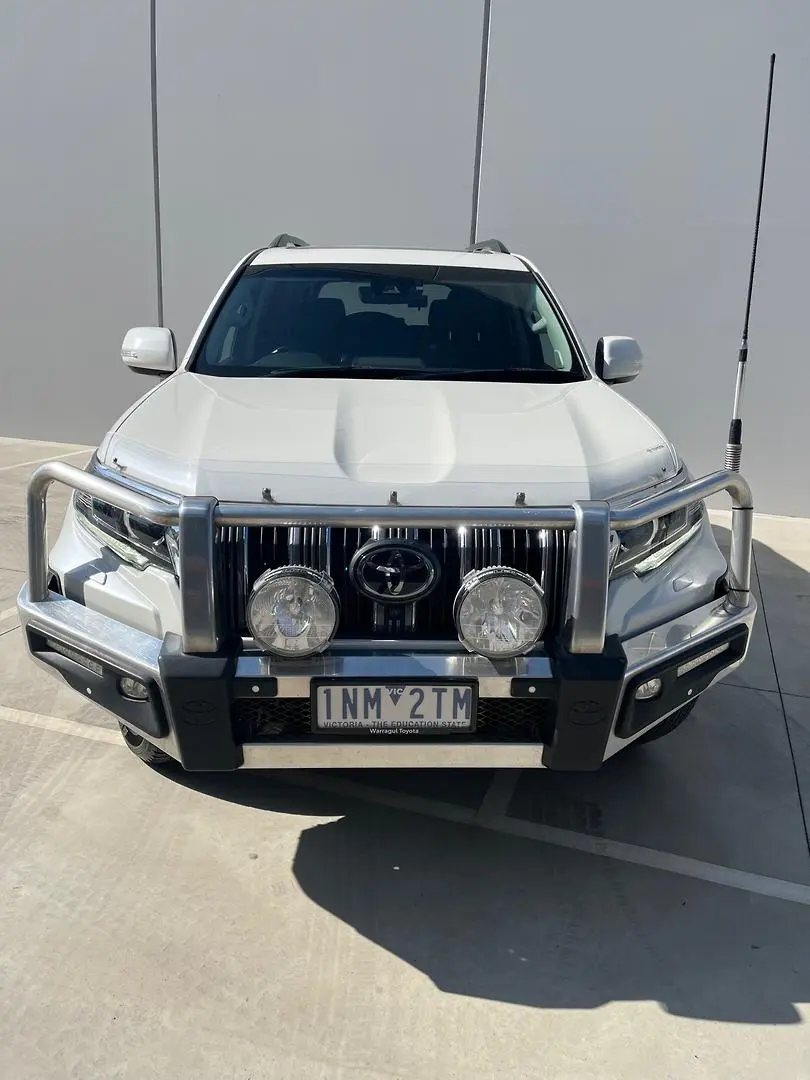 2018 Toyota Landcruiser Prado Gallery Image 2