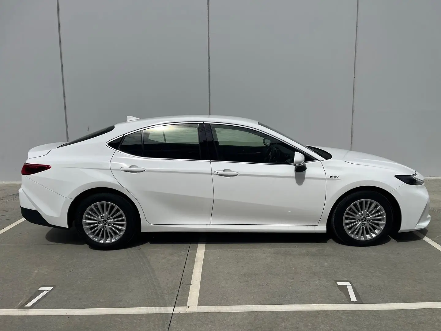 2025 Toyota Camry Gallery Image 14