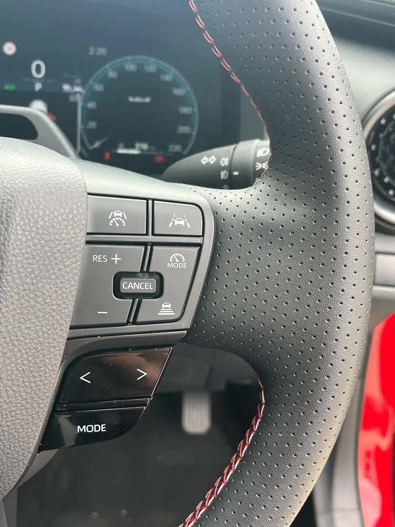 2025 Toyota C-HR Gallery Image 23