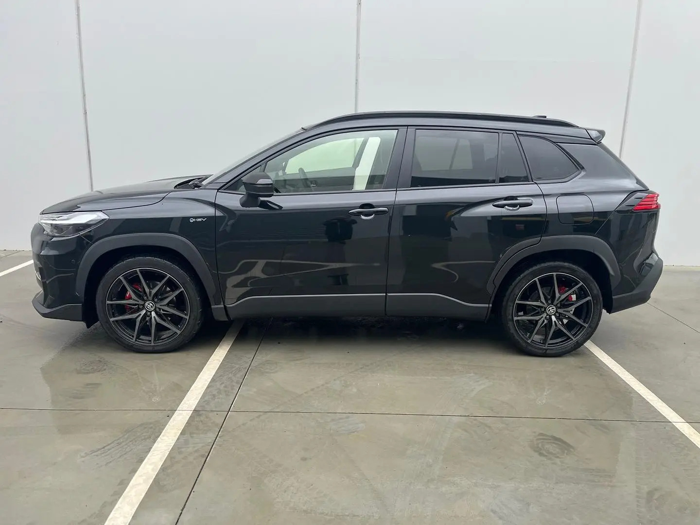 2025 Toyota Corolla Cross Gallery Image 4