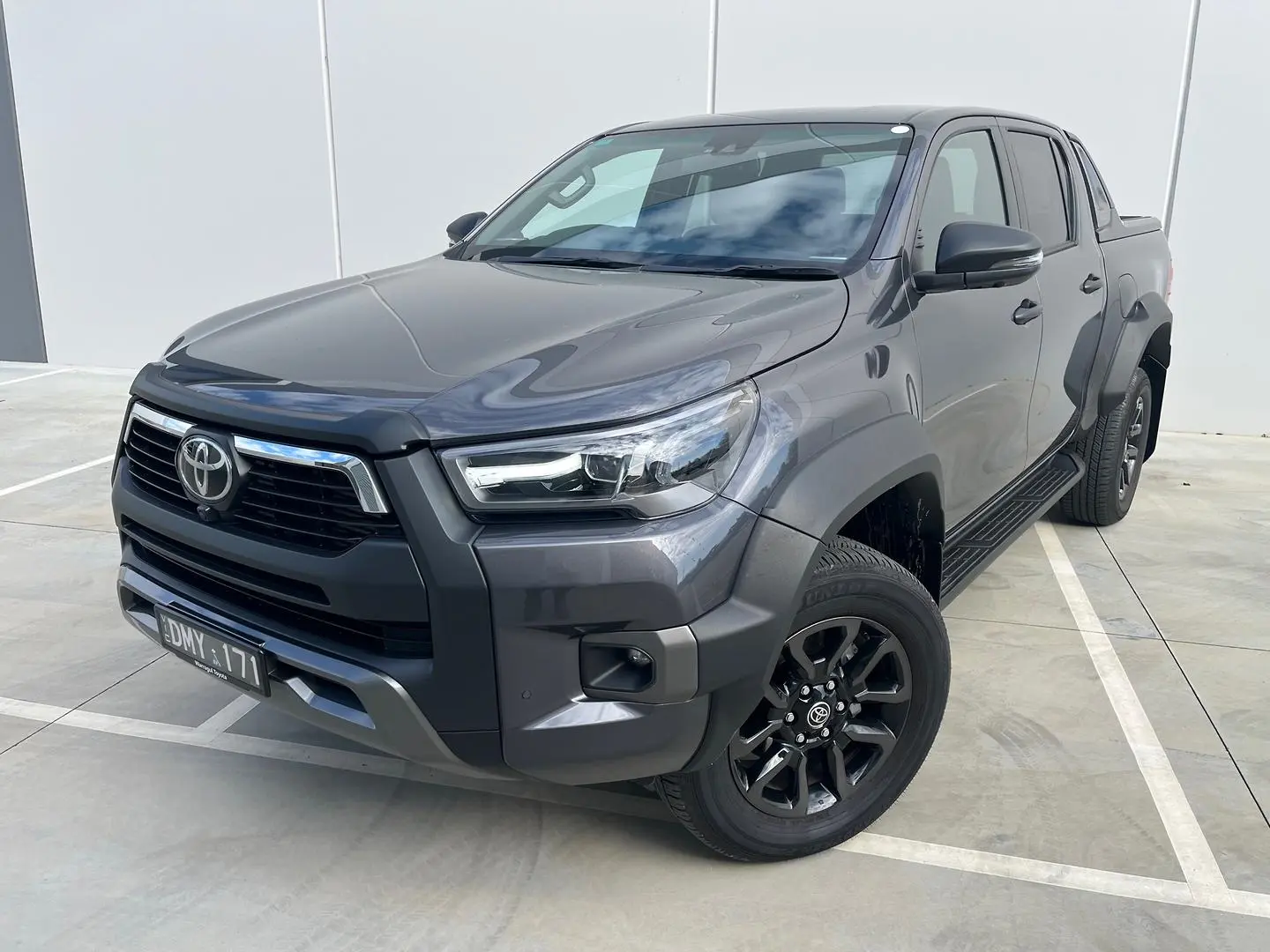 2024 Toyota Hilux Gallery Image 3