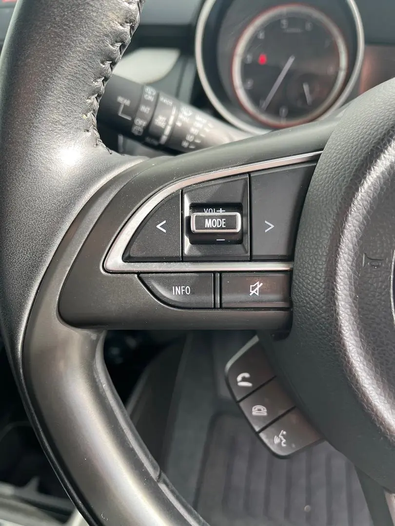2020 Suzuki Swift Gallery Image 19