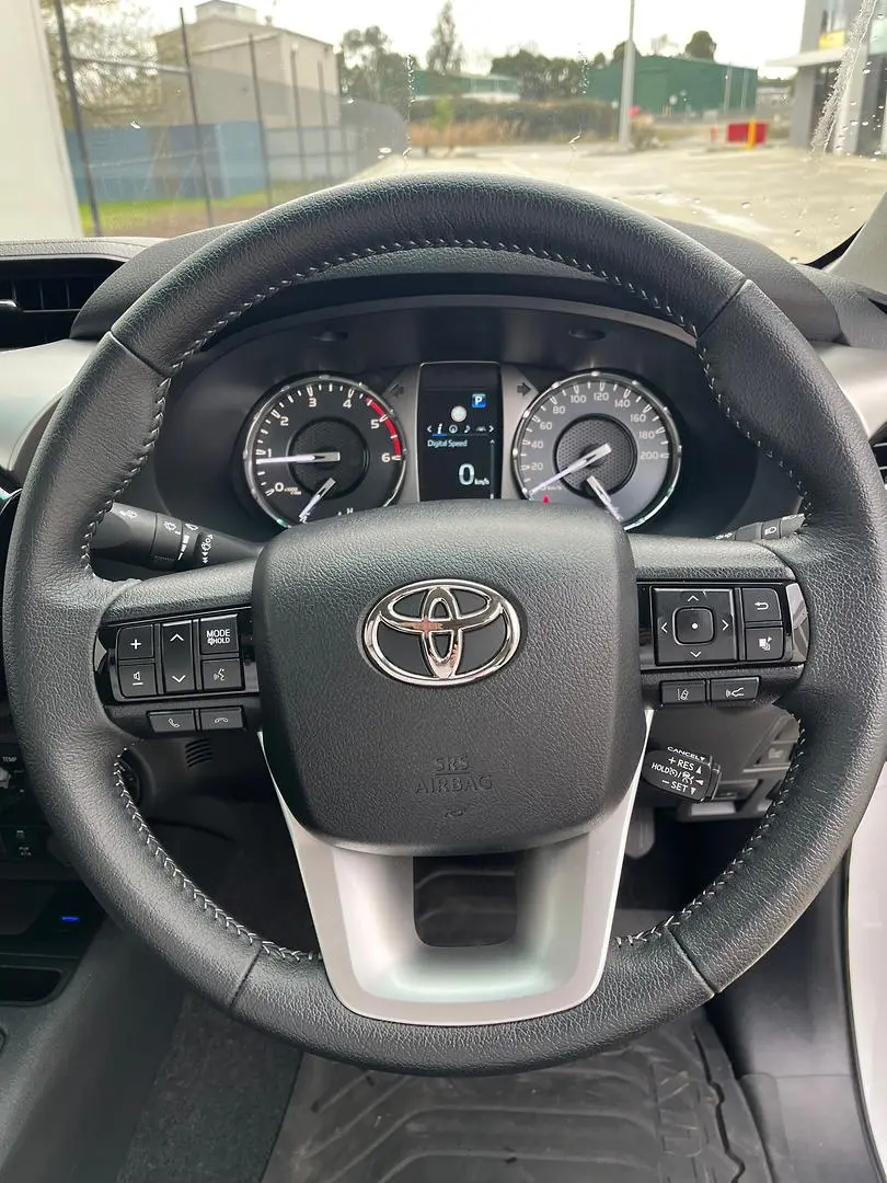 2025 Toyota Hilux Gallery Image 21