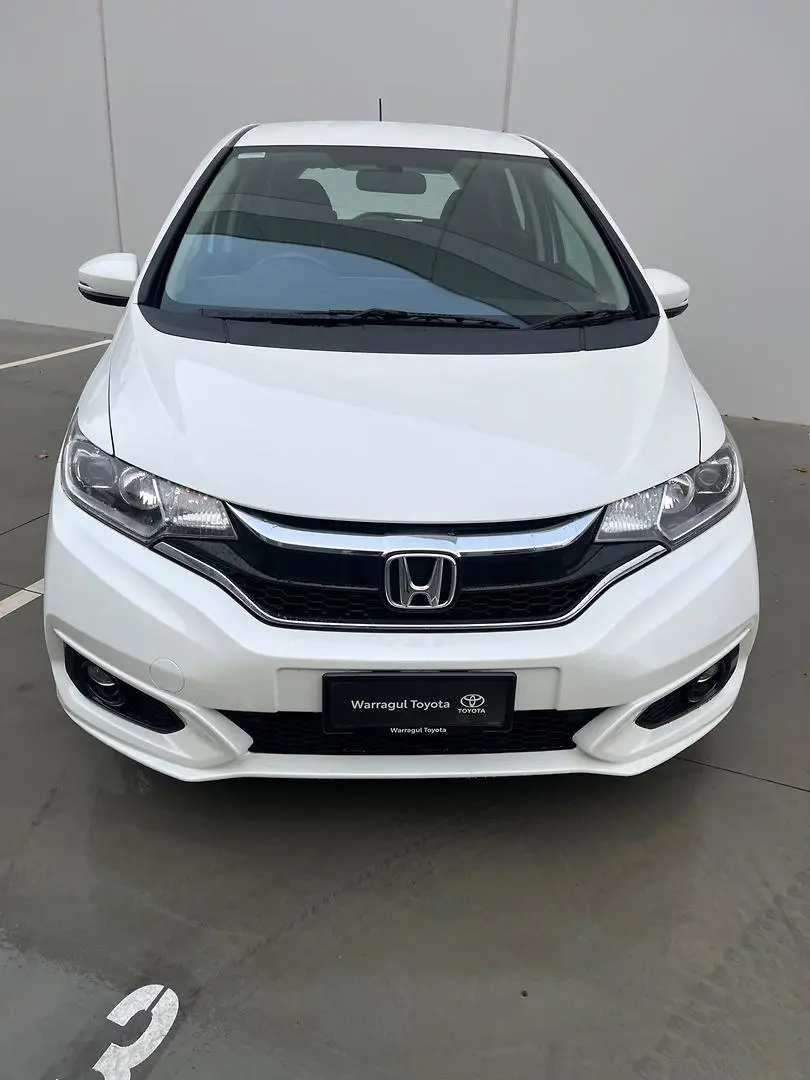 2016 Honda Jazz Gallery Image 2