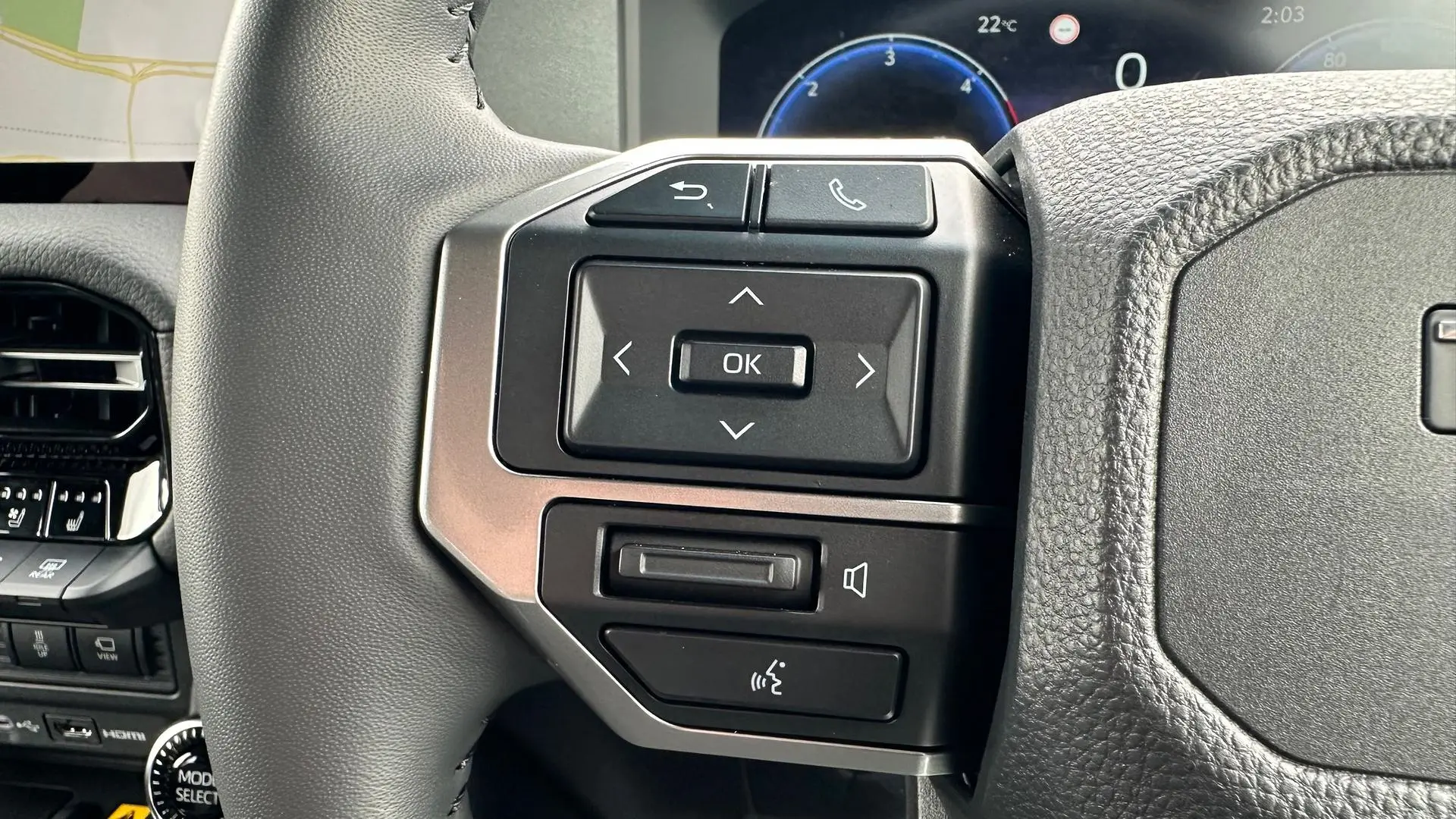 2024 Toyota Landcruiser Prado Gallery Image 17