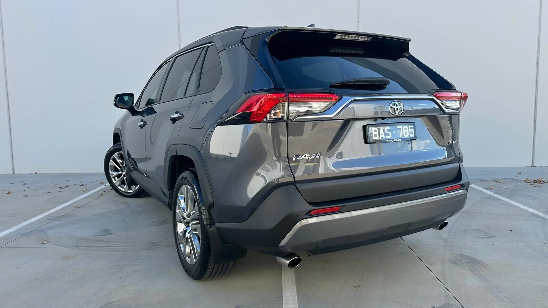 2019 Toyota RAV4 Gallery Image 6