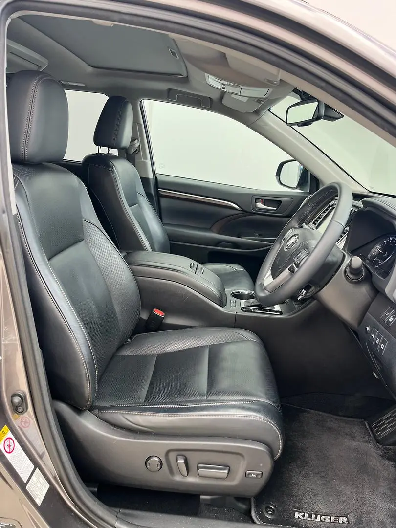 2015 Toyota Kluger Gallery Image 15