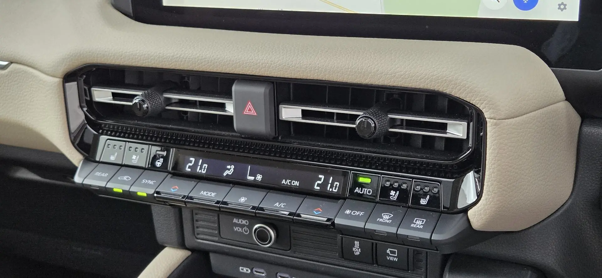 2025 Toyota Landcruiser Prado Gallery Image 21