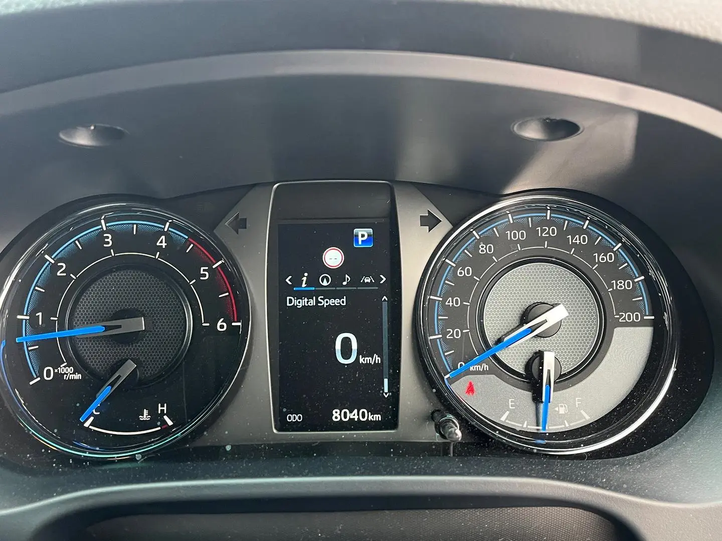 2024 Toyota Hilux Gallery Image 23