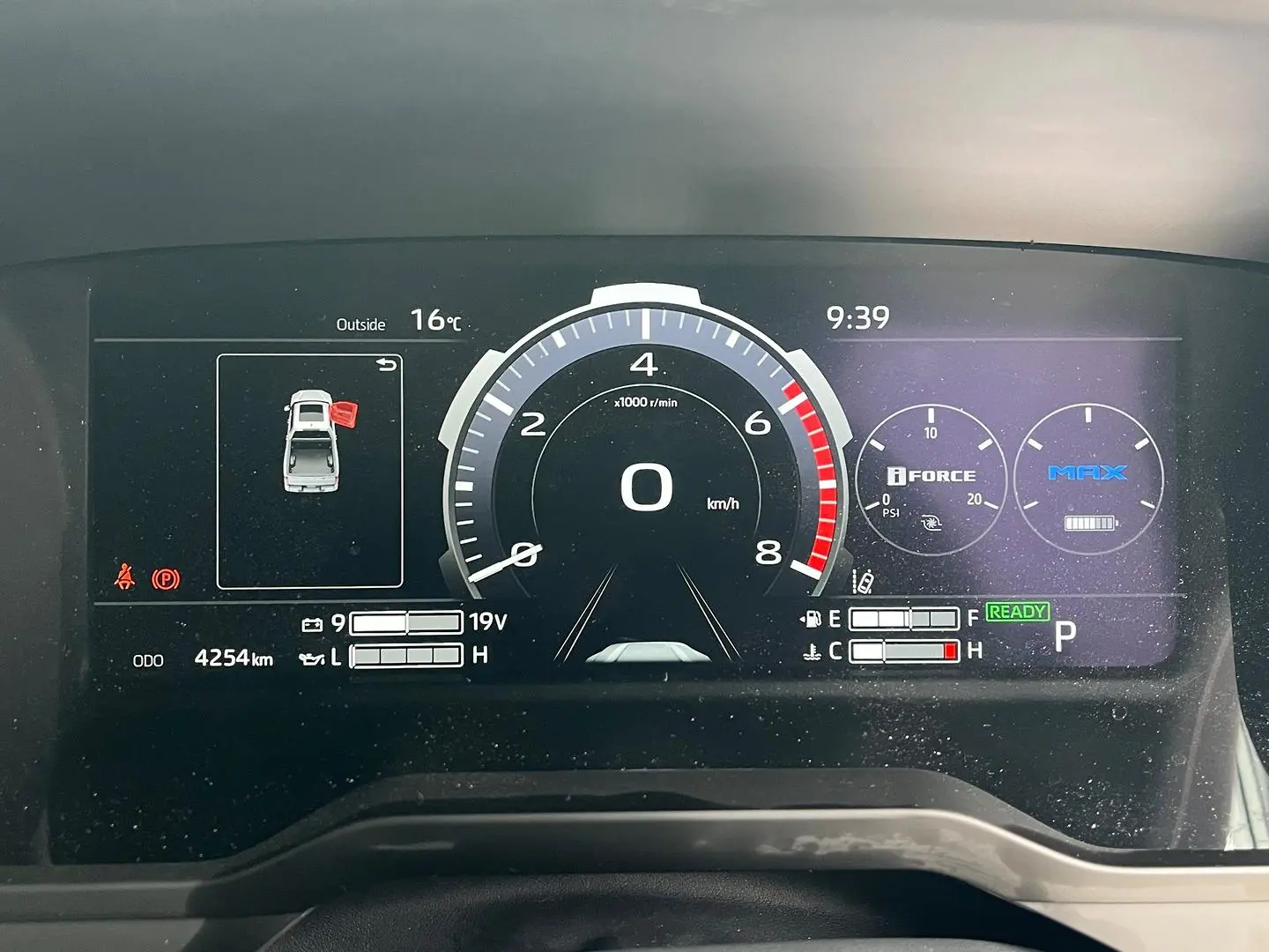 2025 Toyota Tundra Gallery Image 28