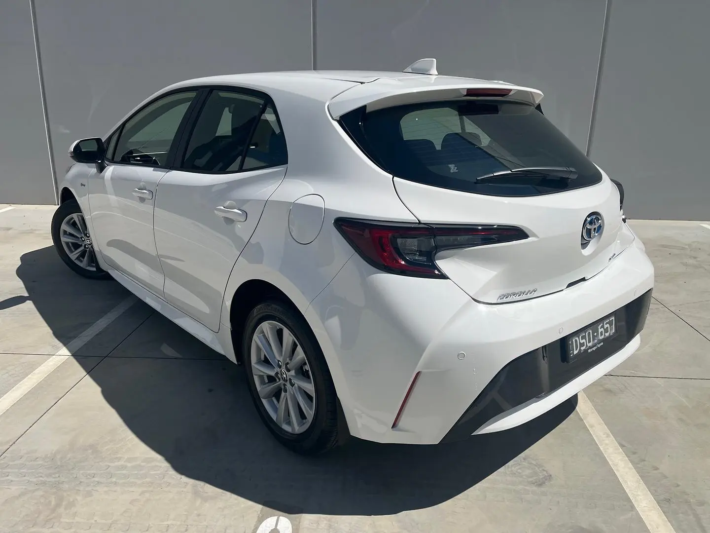 2025 Toyota Corolla Gallery Image 9