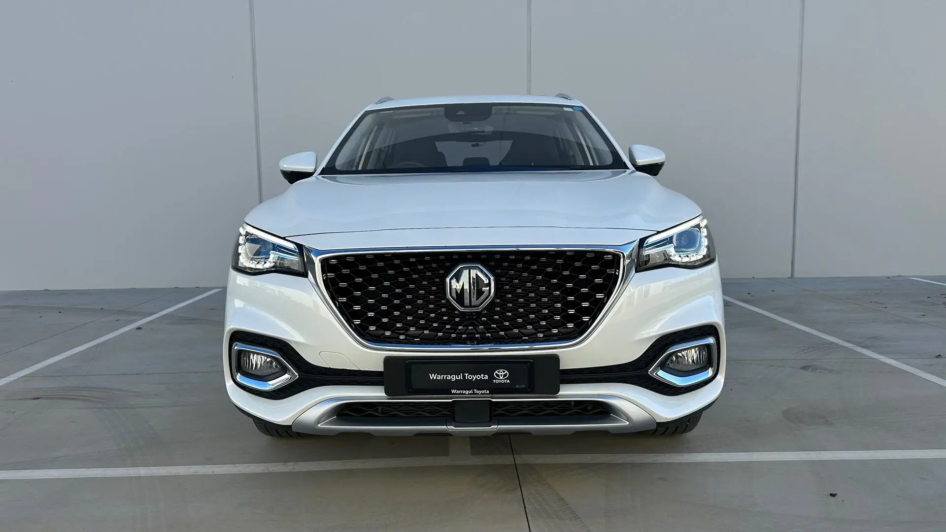 2022 MG HS Plus EV Gallery Image 2
