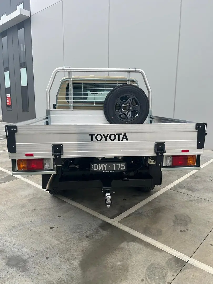 2025 Toyota Landcruiser Gallery Image 10