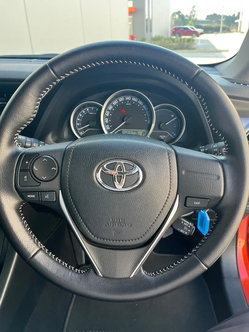 2015 Toyota Corolla Gallery Image 17