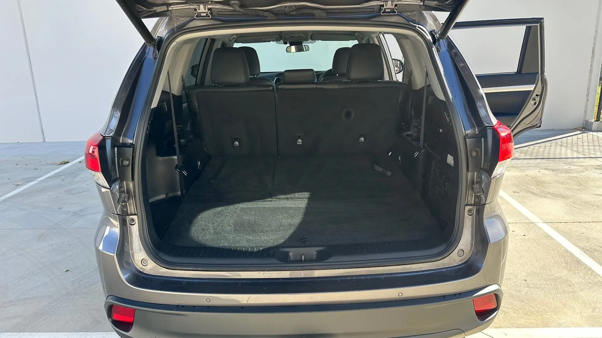 2019 Toyota Kluger Gallery Image 21