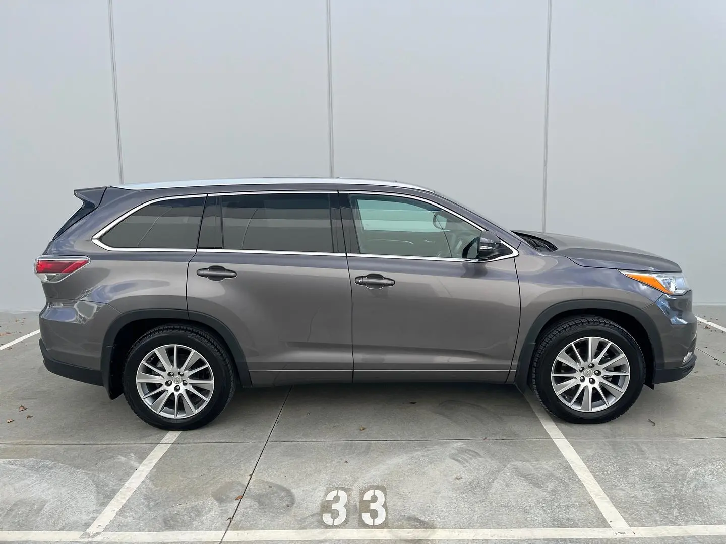 2015 Toyota Kluger Gallery Image 13