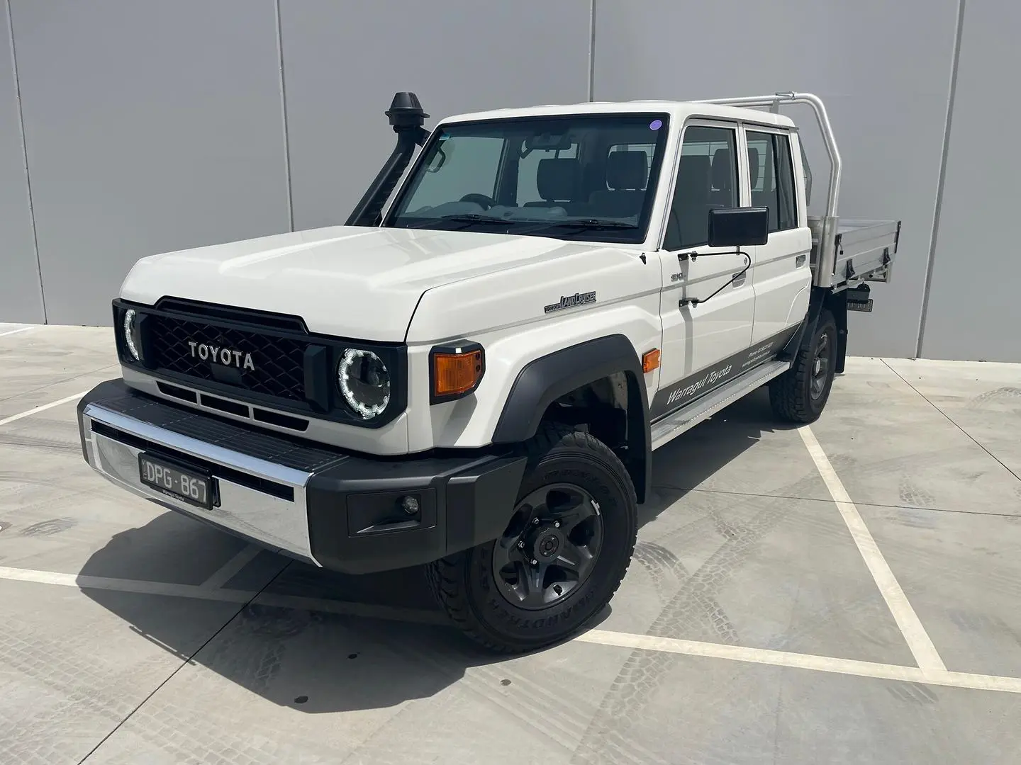 2025 Toyota Landcruiser Gallery Image 3