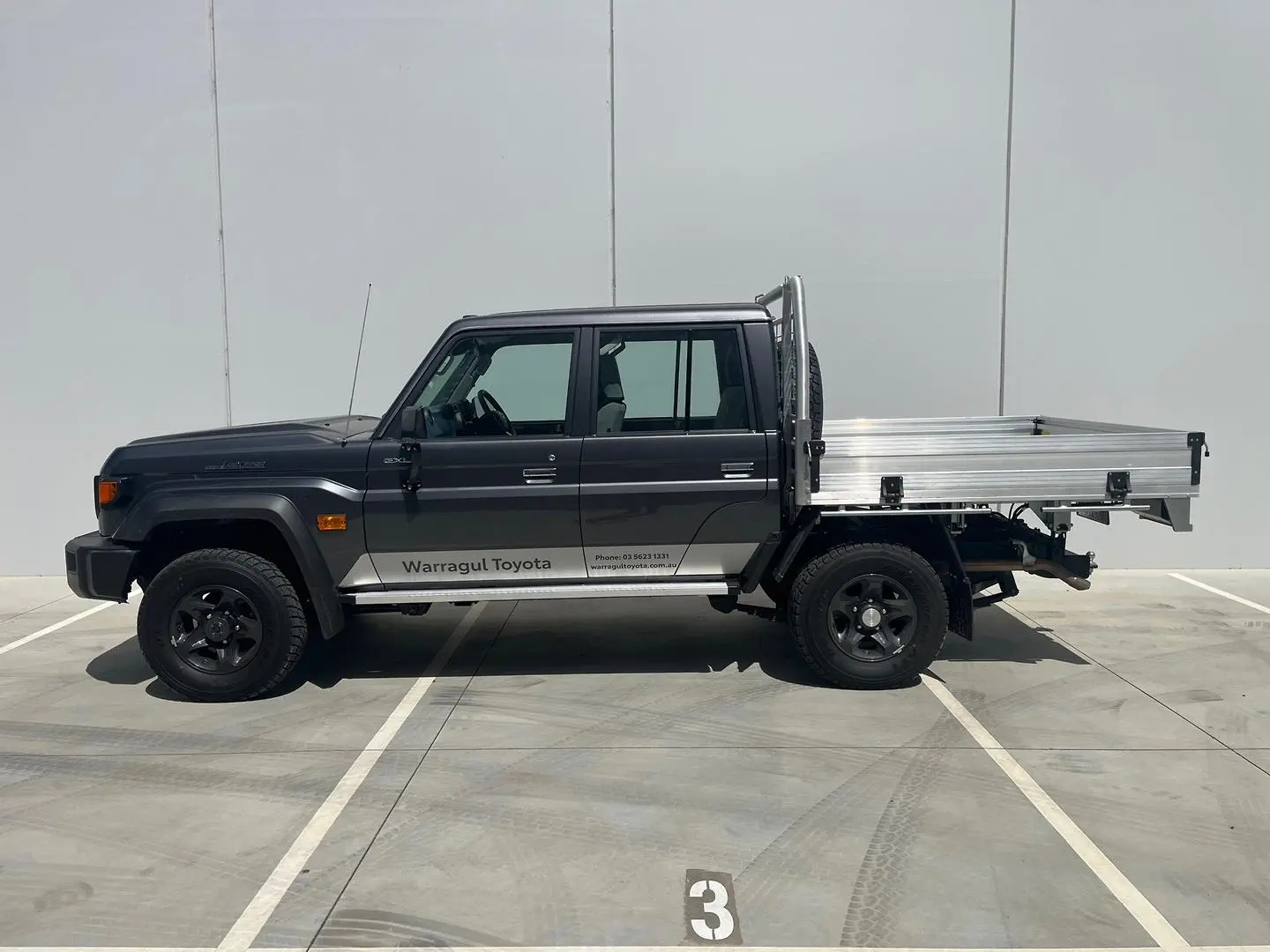 2025 Toyota Landcruiser Gallery Image 5