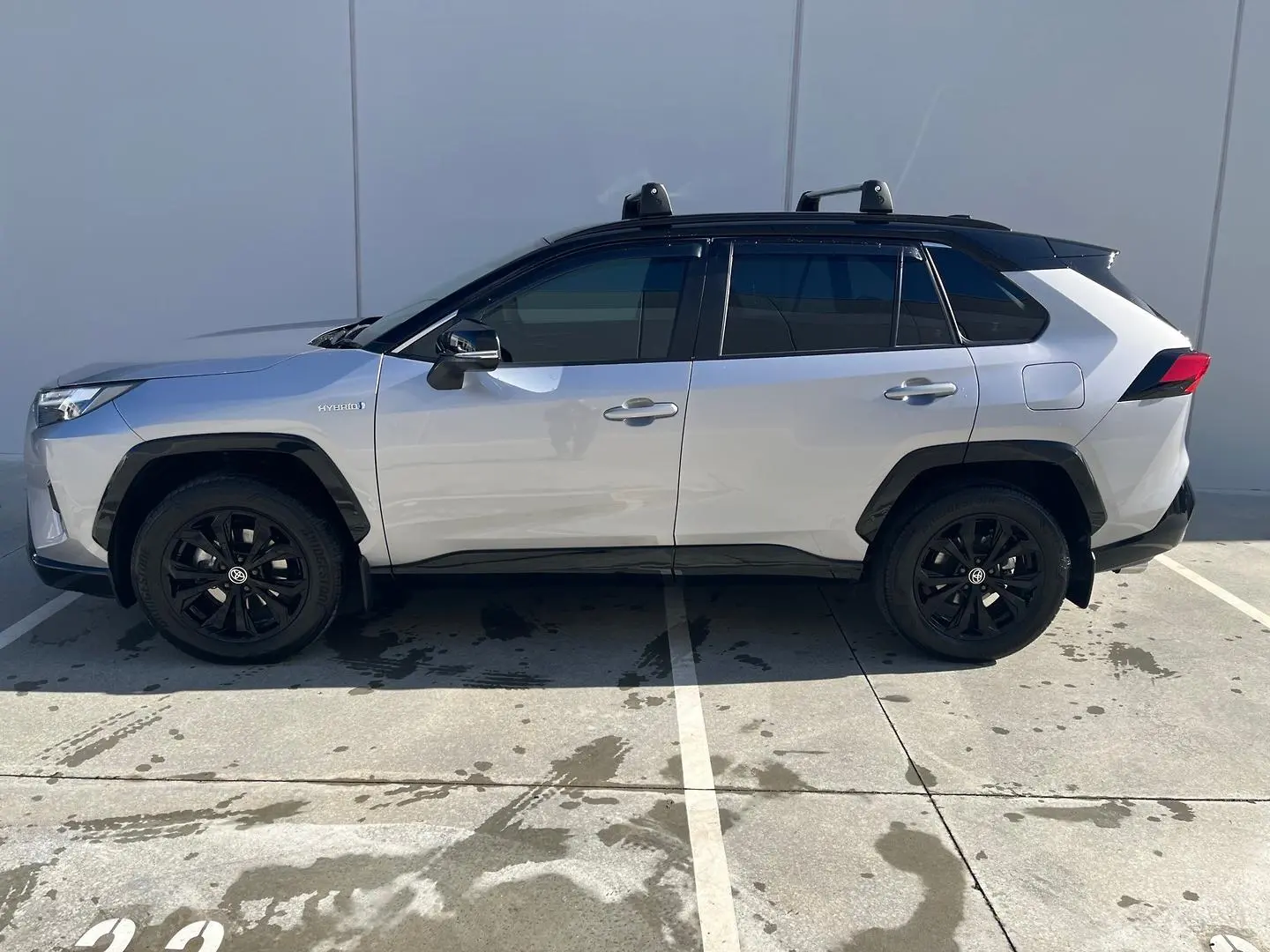 2024 Toyota RAV4 Gallery Image 9
