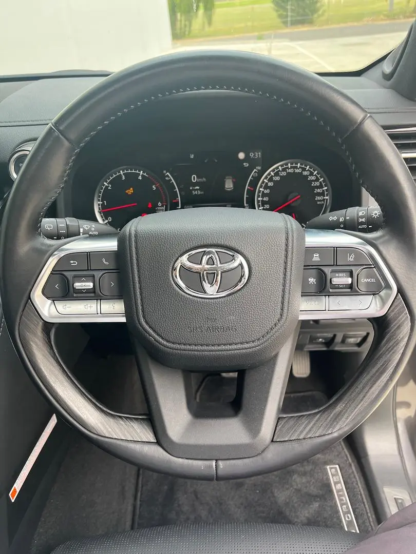 2023 Toyota Landcruiser Gallery Image 24