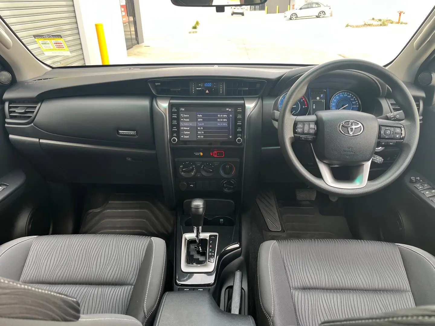 2025 Toyota Fortuner Gallery Image 17