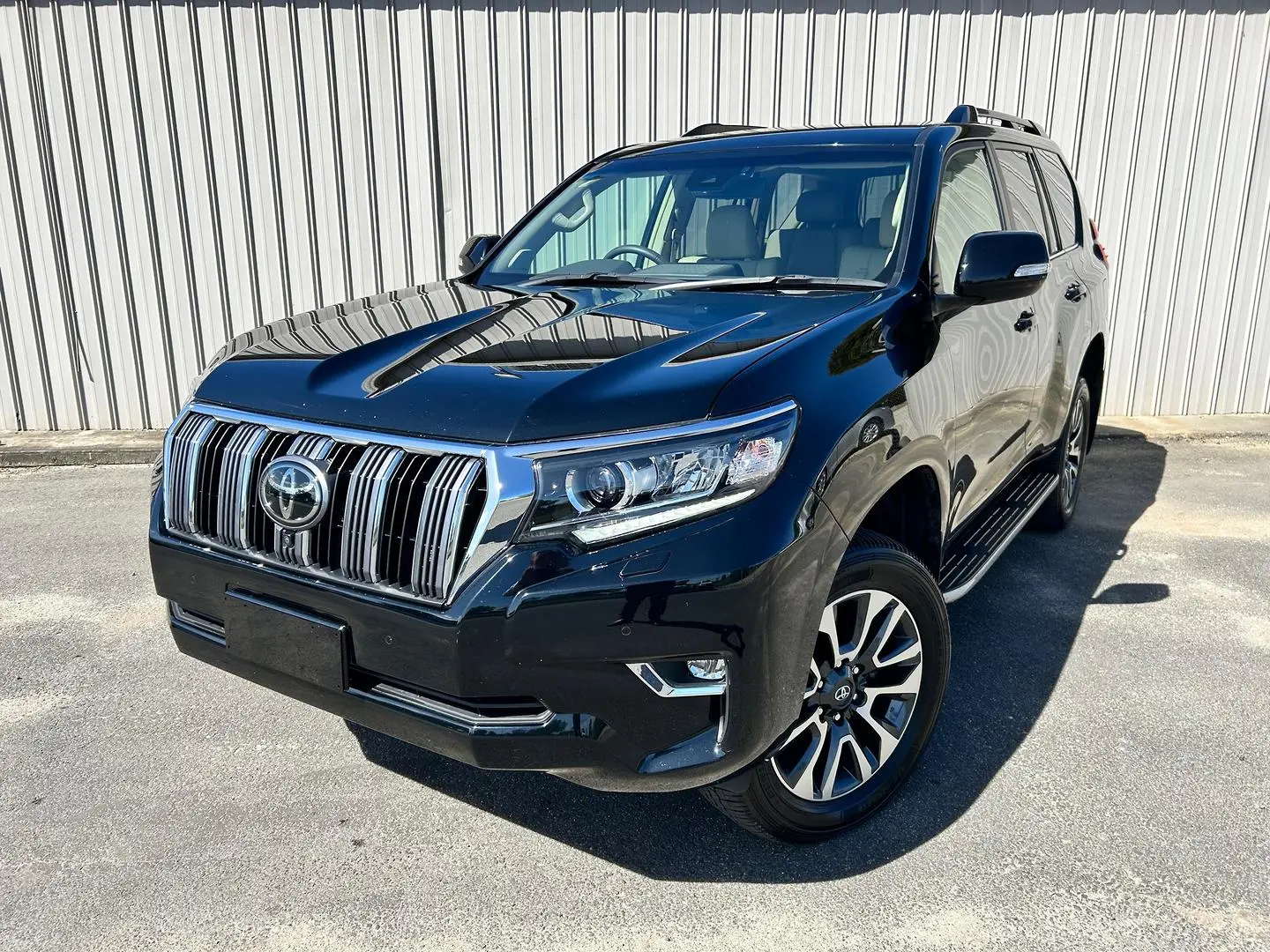 2023 Toyota Landcruiser Prado Image 9