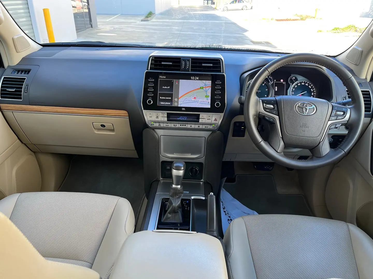 2023 Toyota Landcruiser Prado Gallery Image 18