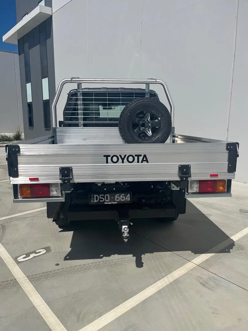 2025 Toyota Landcruiser Gallery Image 12