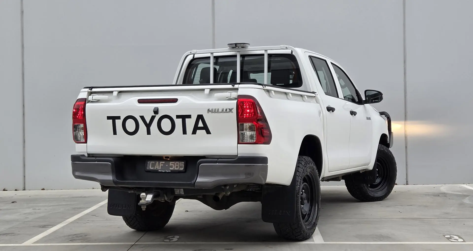 2022 Toyota Hilux Gallery Image 11