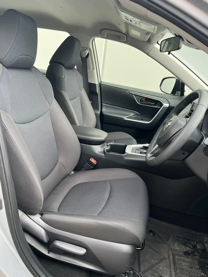 2023 Toyota RAV4 Gallery Image 16