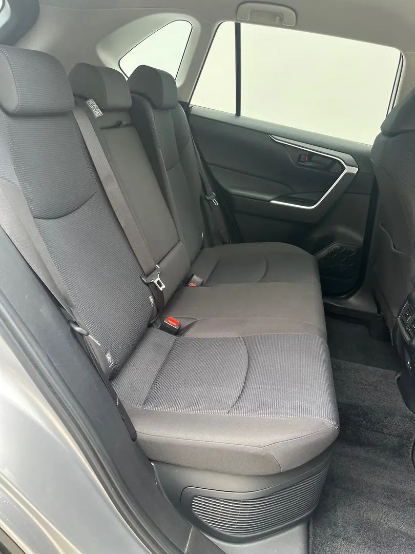 2023 Toyota RAV4 Gallery Image 17