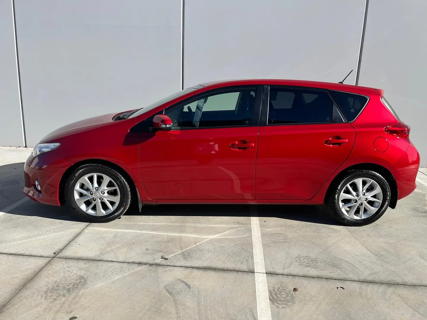 2014 Toyota Corolla Gallery Image 4