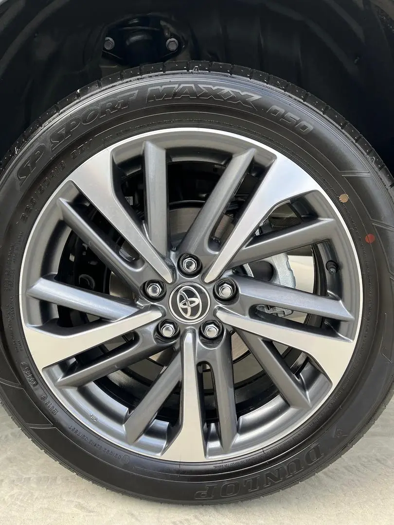 2025 Toyota Corolla Cross Gallery Image 5