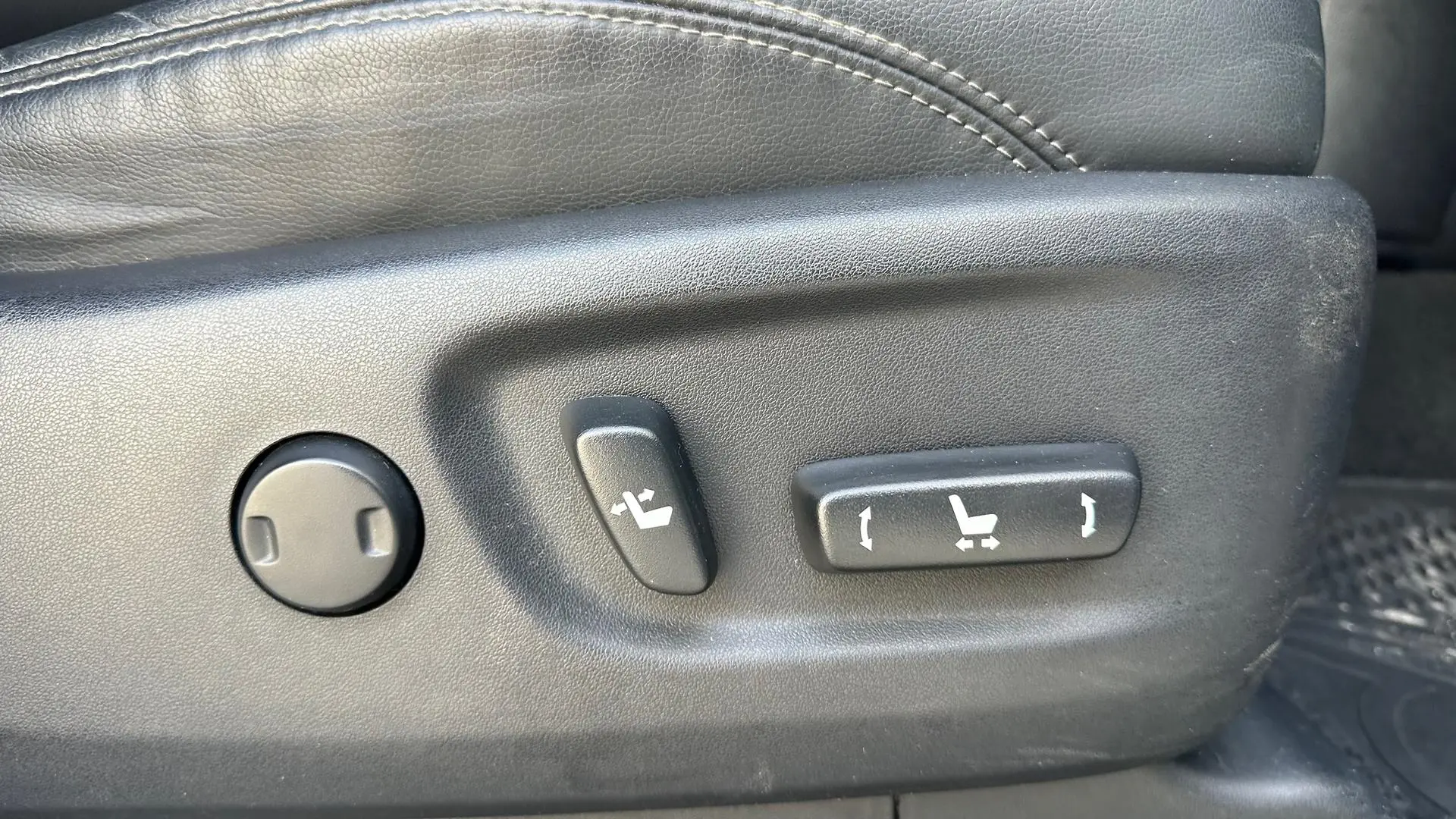 2020 Toyota Landcruiser Prado Gallery Image 15