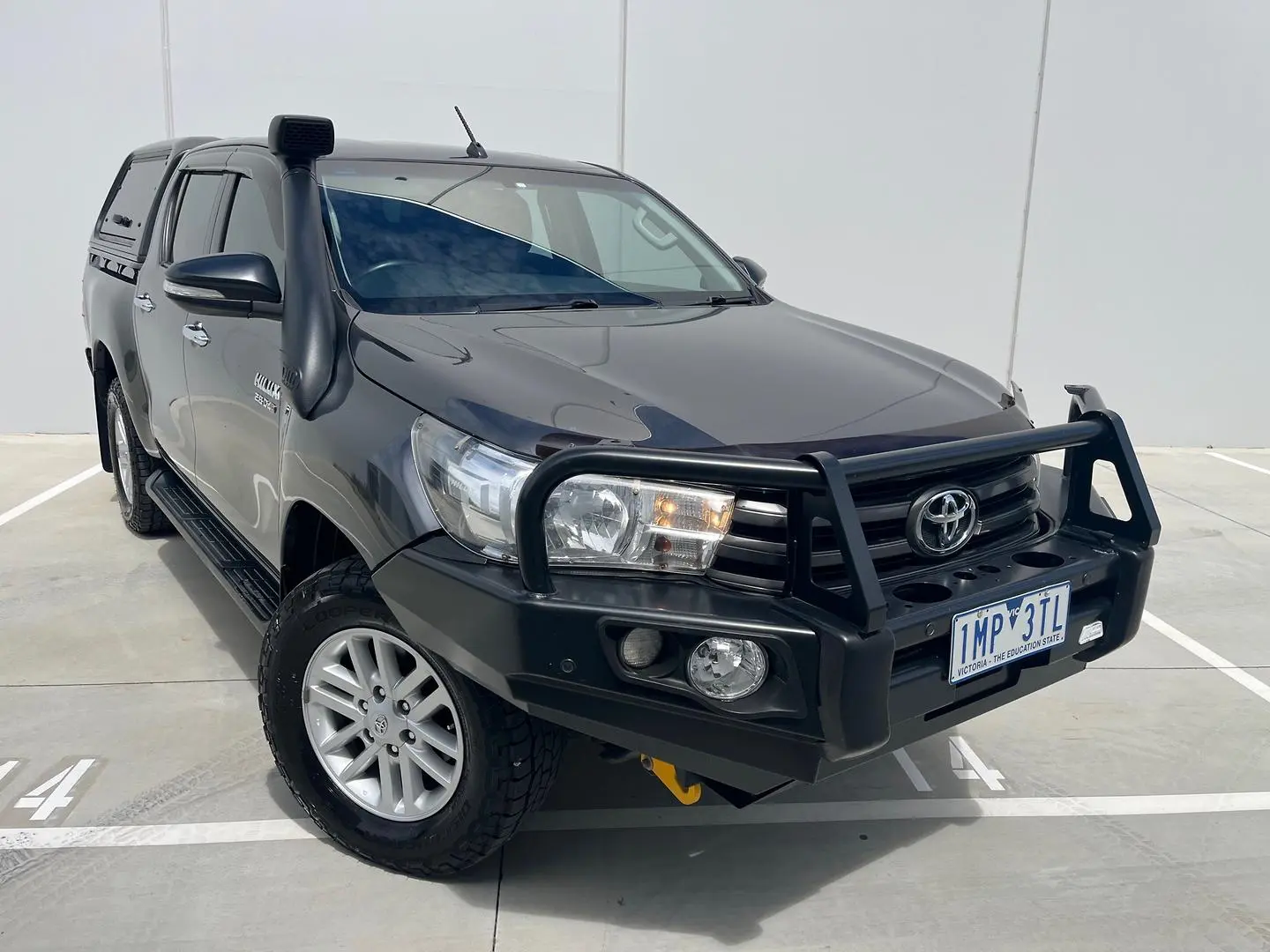 2016 Toyota Hilux Gallery Image 1