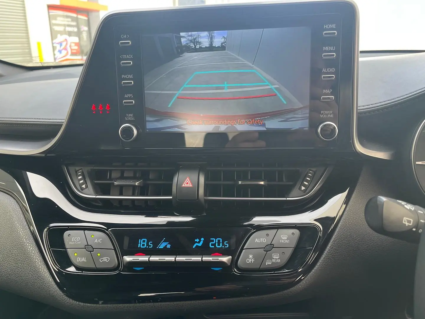 2021 Toyota C-HR Gallery Image 20