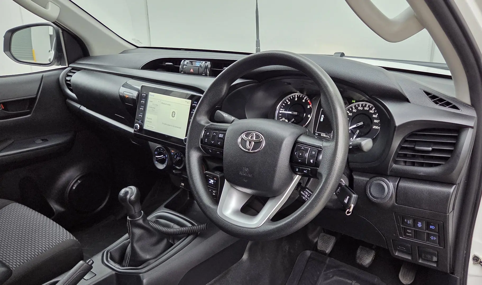 2022 Toyota Hilux Gallery Image 17